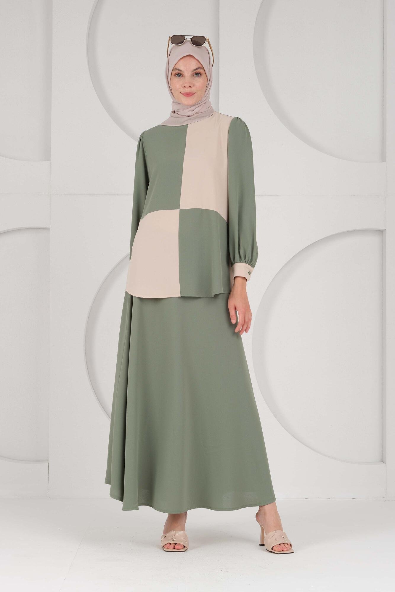 Mary Outfit Almond Green 