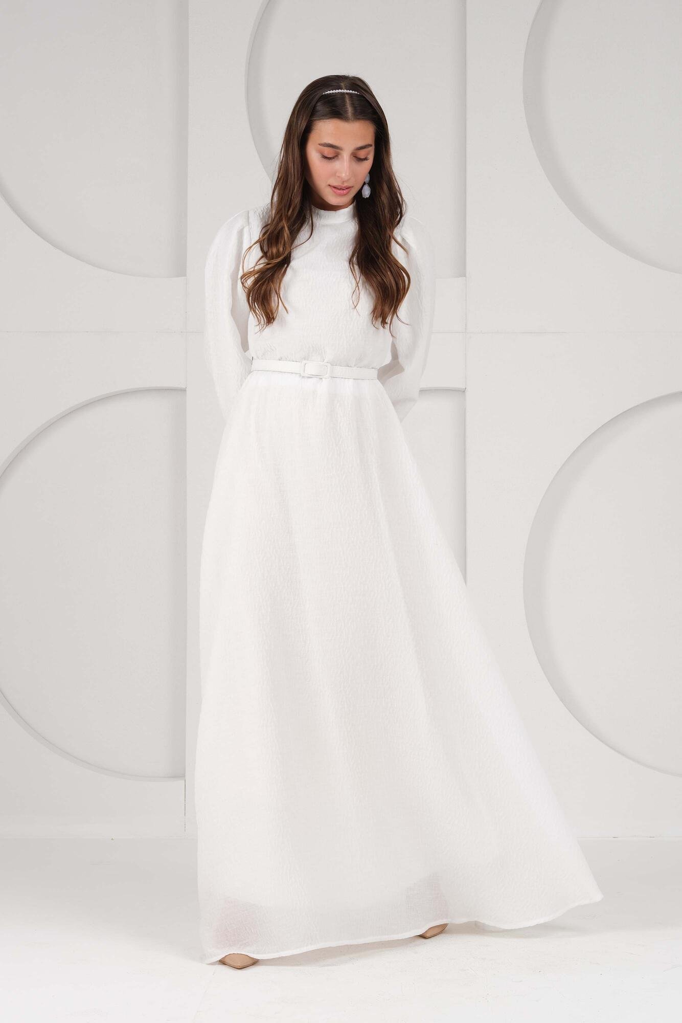 Lady White Dress