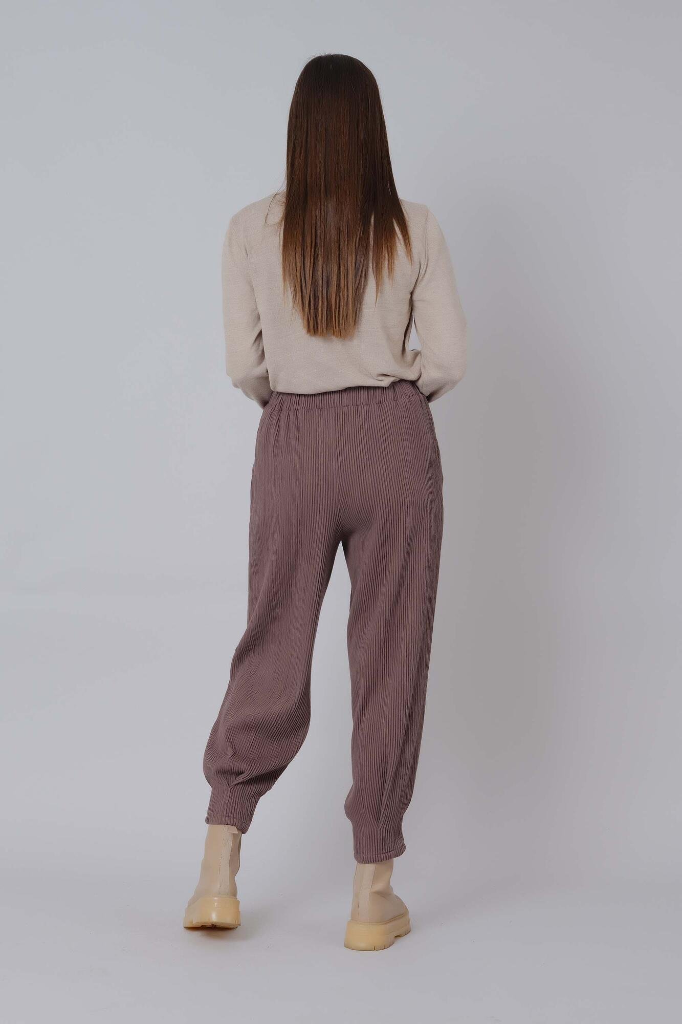 Special Knitted Trousers Brown 