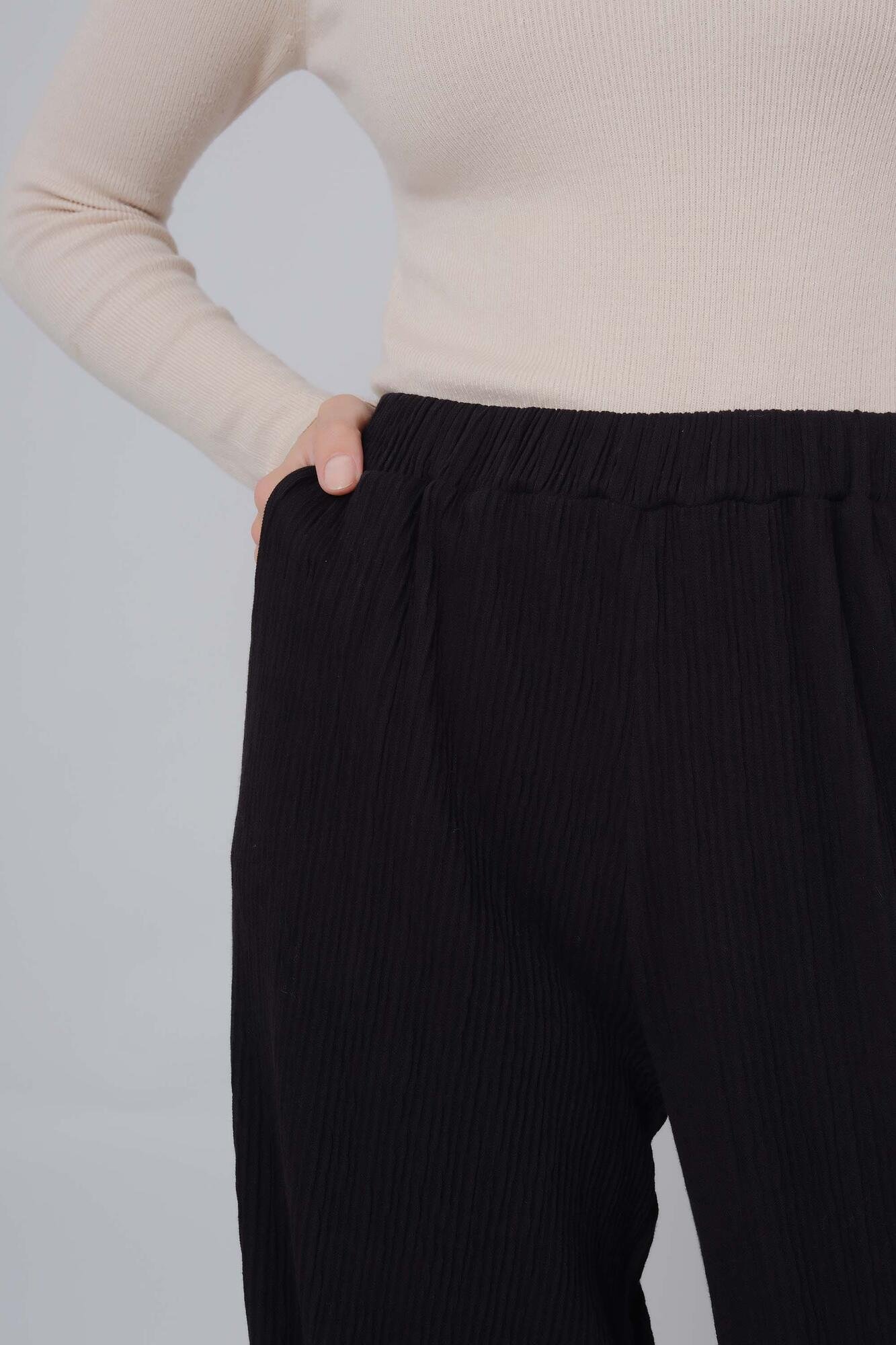 Special Knitted Trousers Black 