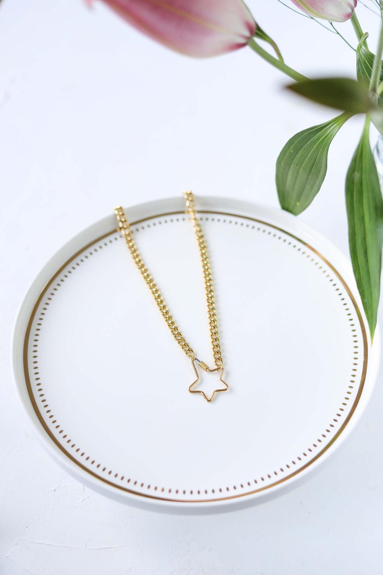 Big Star Gold Necklace