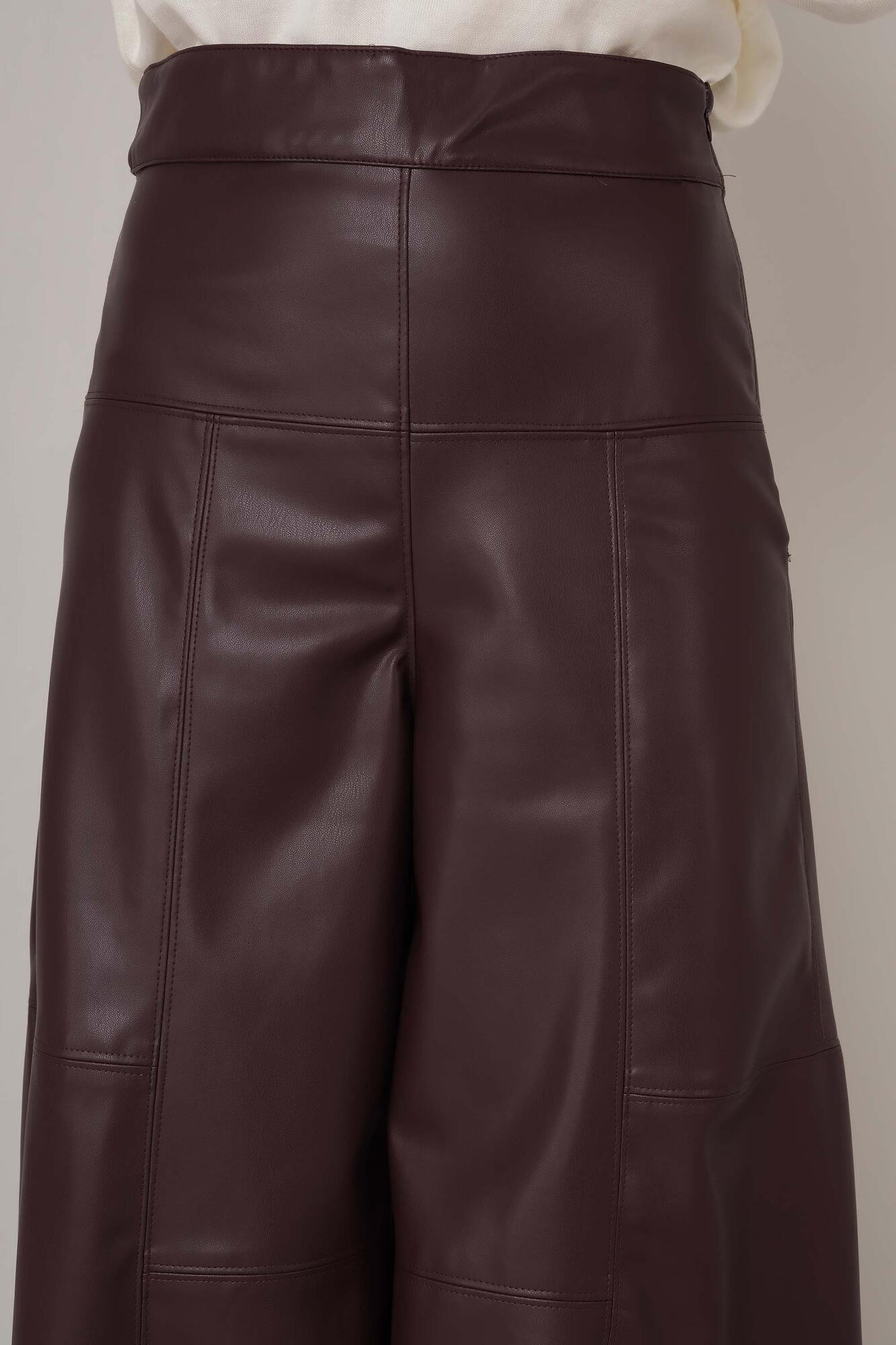 Leather plenty of trousers burgundy