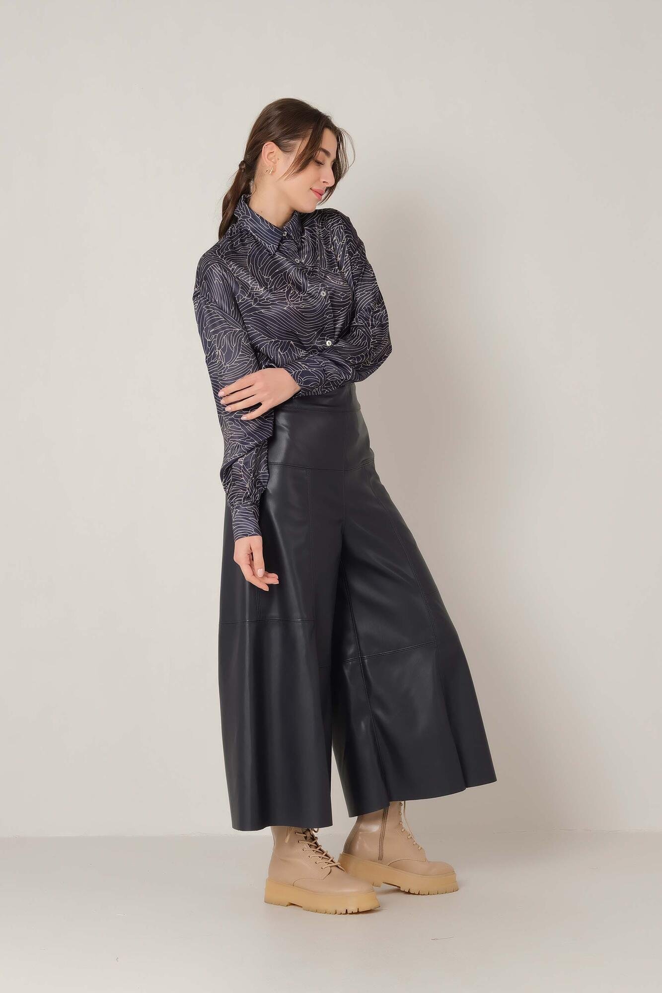 Leather plenty of trousers navy blue