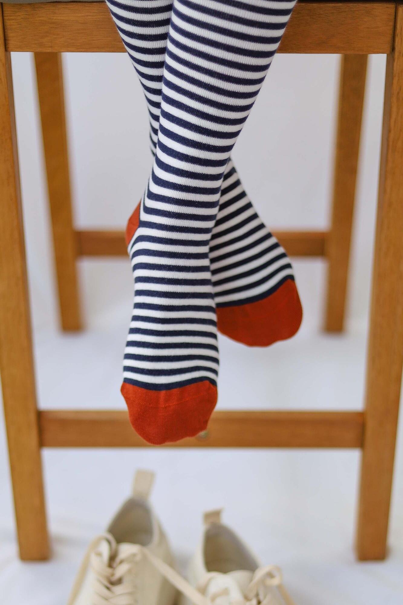 Çizgili Diz Altı Çorap Lacivert-Beyaz