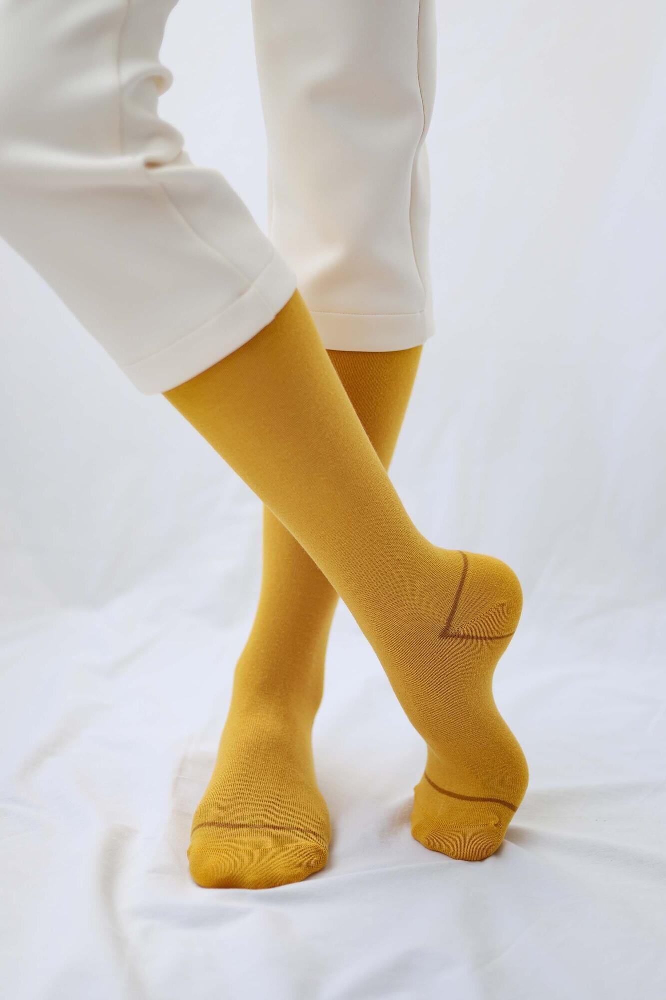 Line Detailed Knee Six Socks Gold Yellow