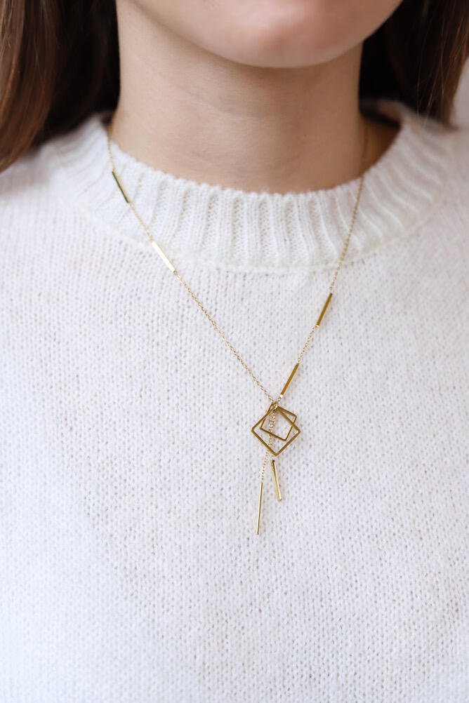 Lisa Gold Necklace