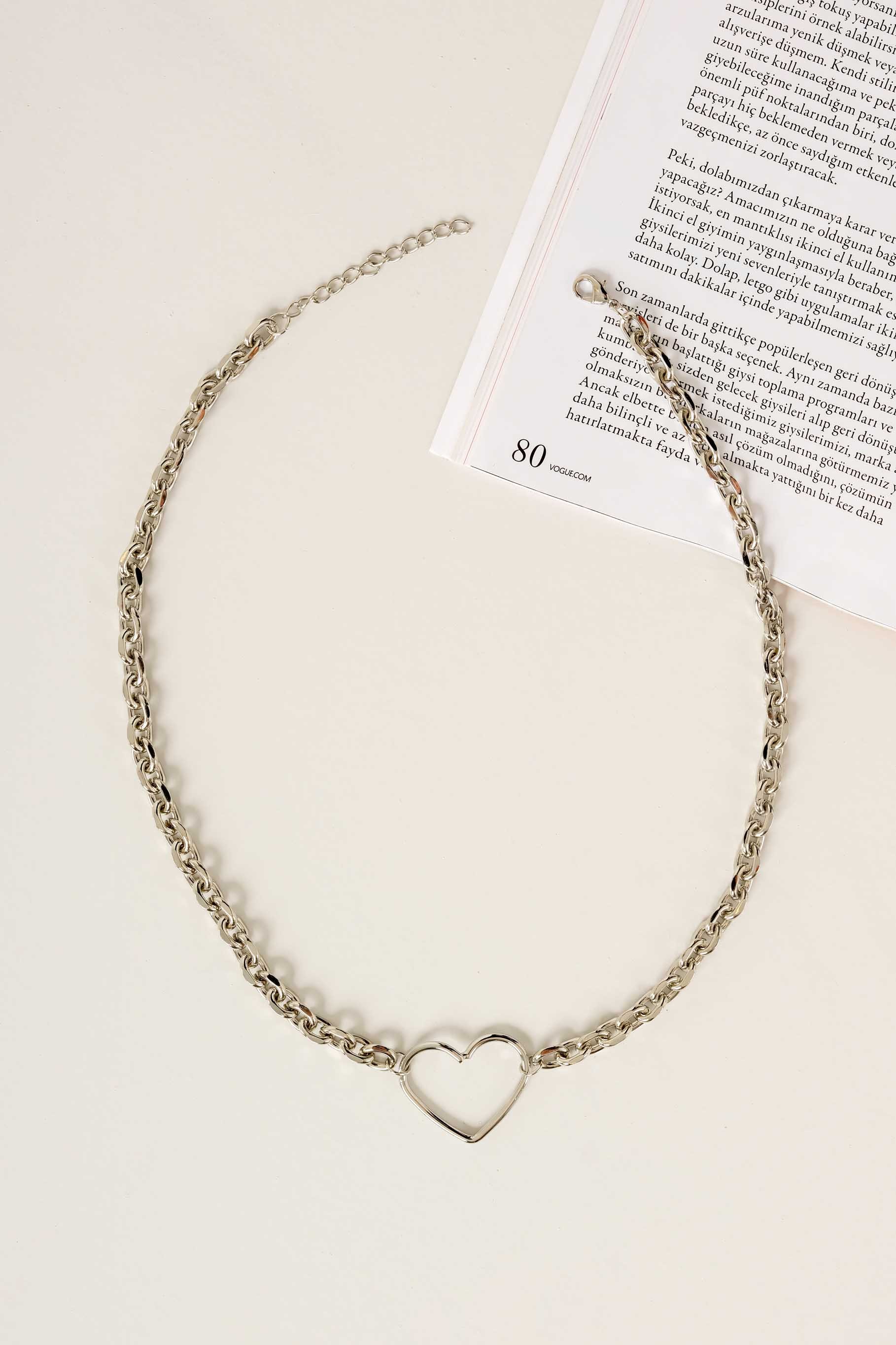 Heart Detailed Thick Chain Silver Necklace