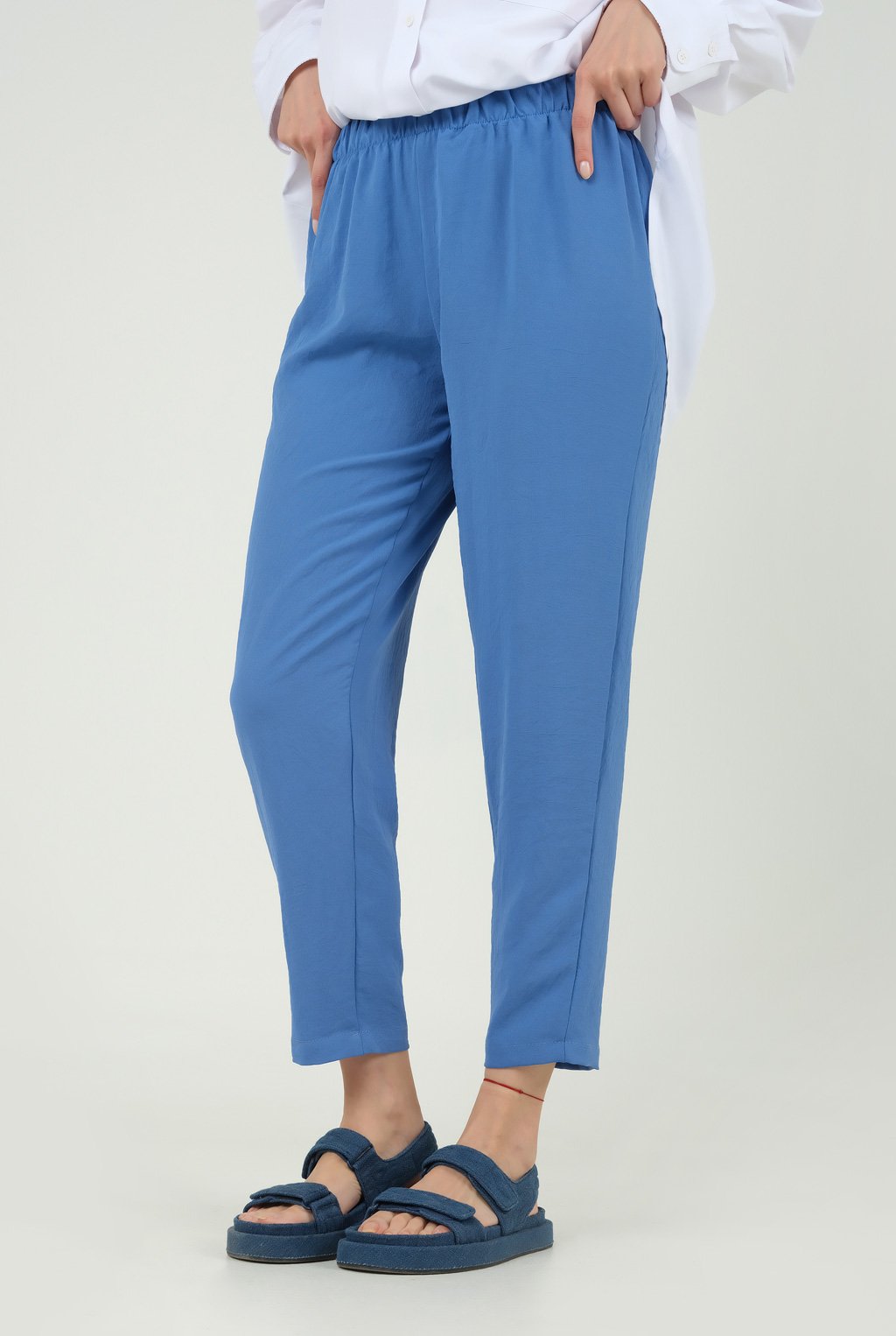 Elastic Carrot Fit Trousers Blue 