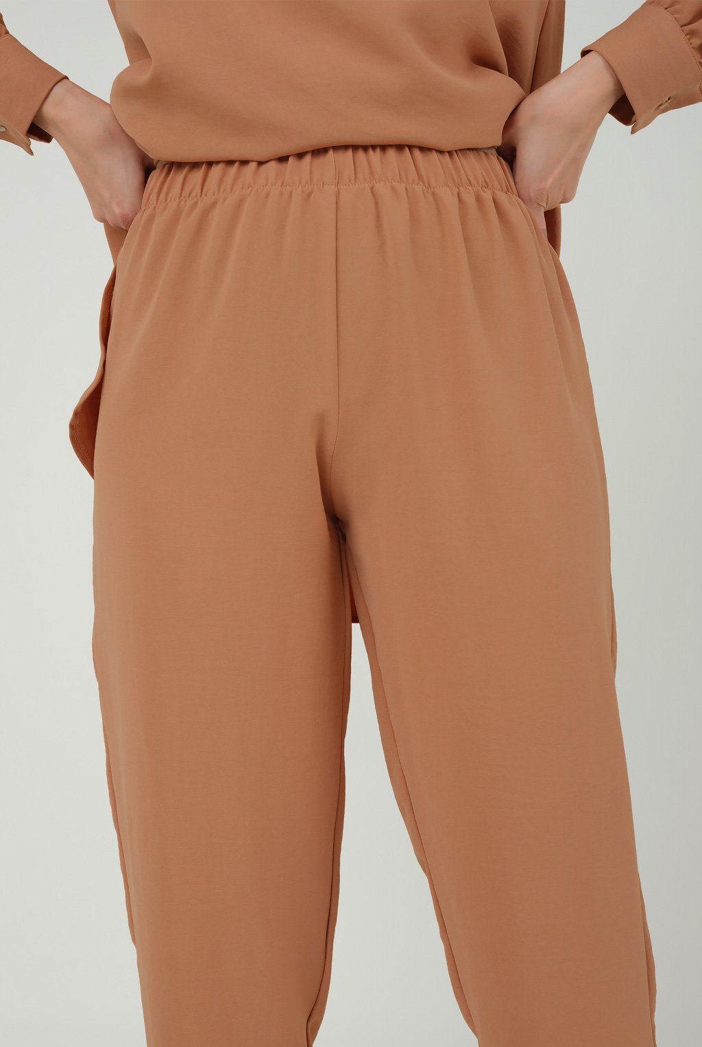 Elastic Carrot Fit Trousers Salmon 
