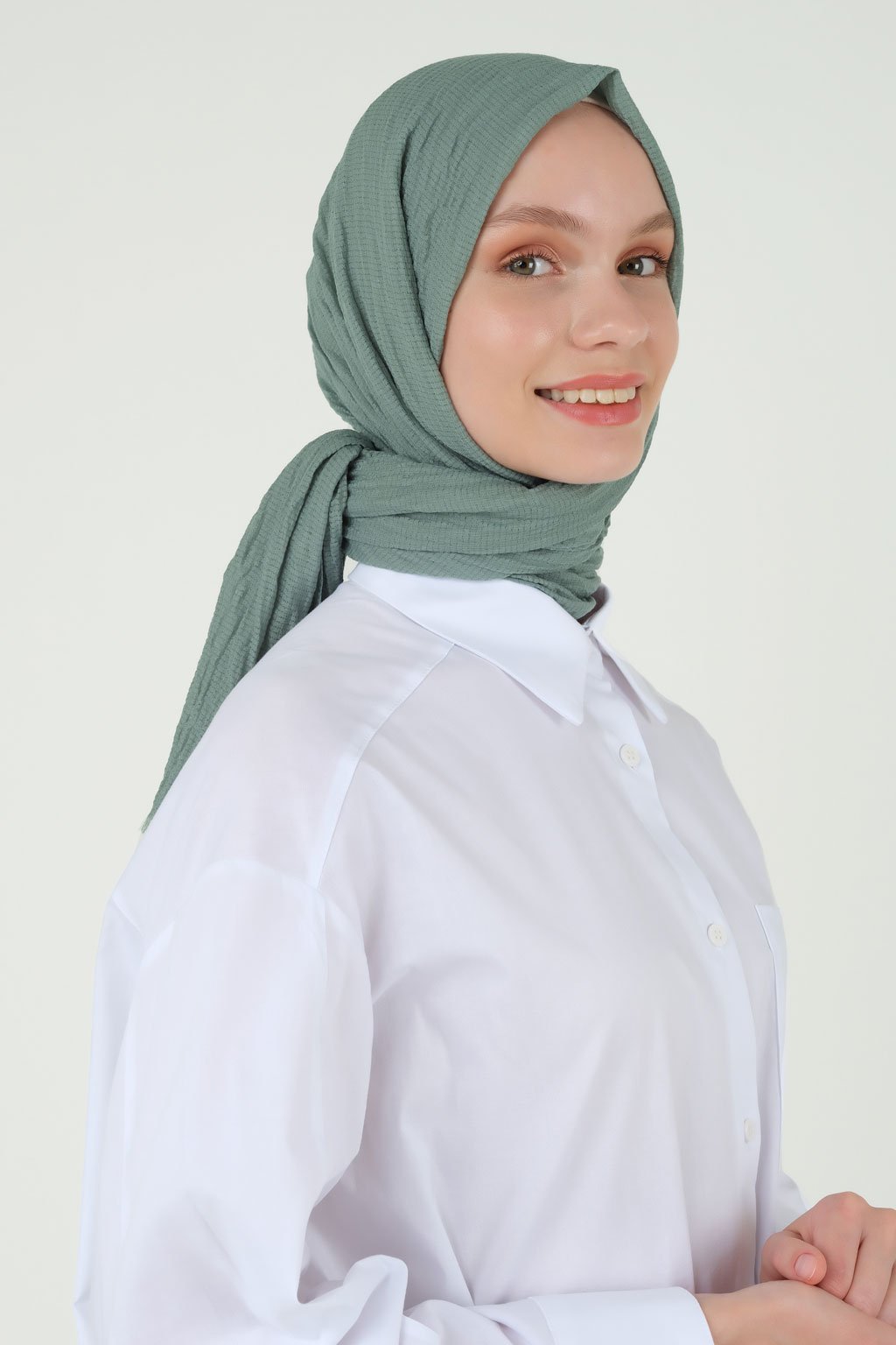 حجاب طبيعي الباستيل الاخضر