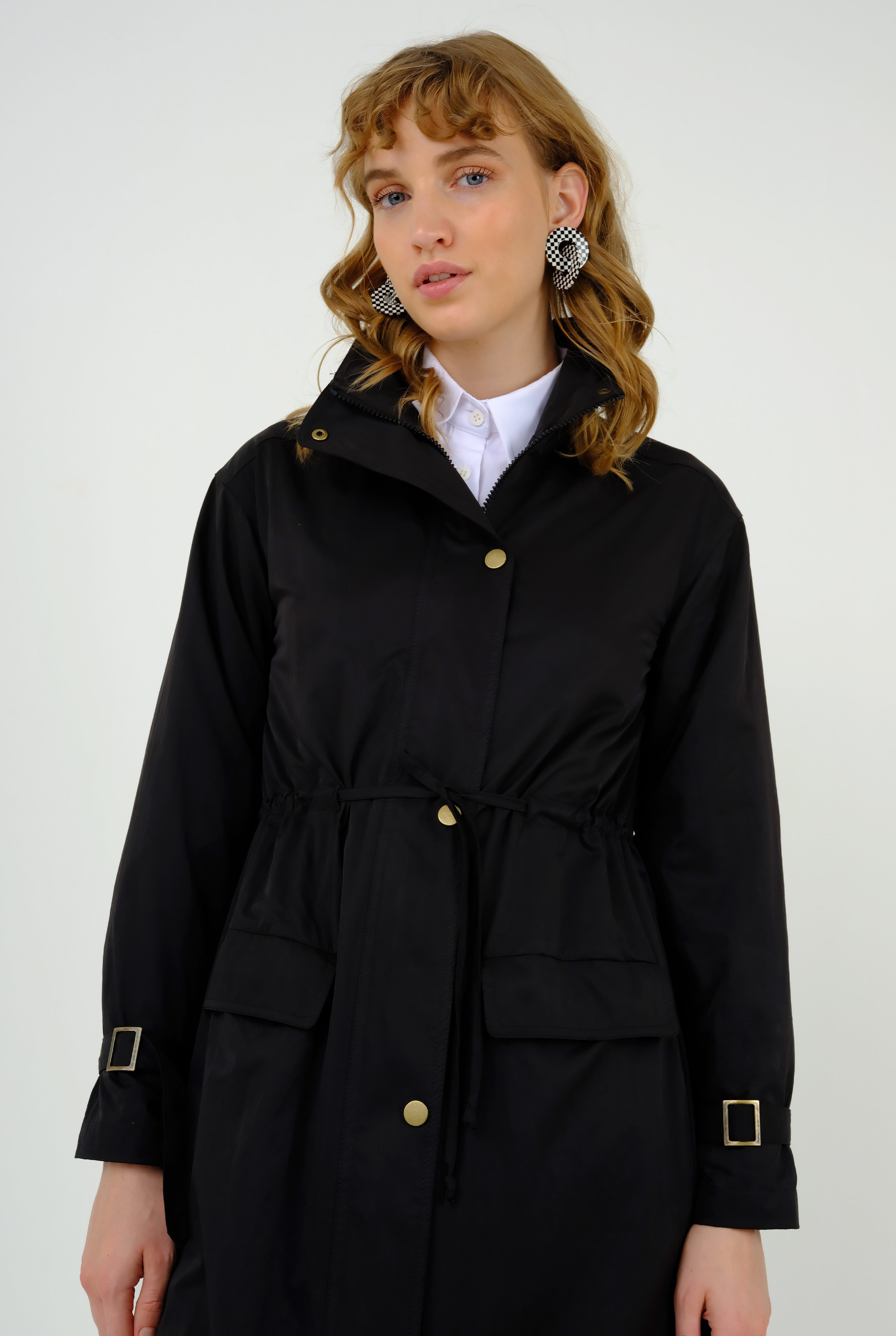 Tunnel Detailed Trench Coat Black