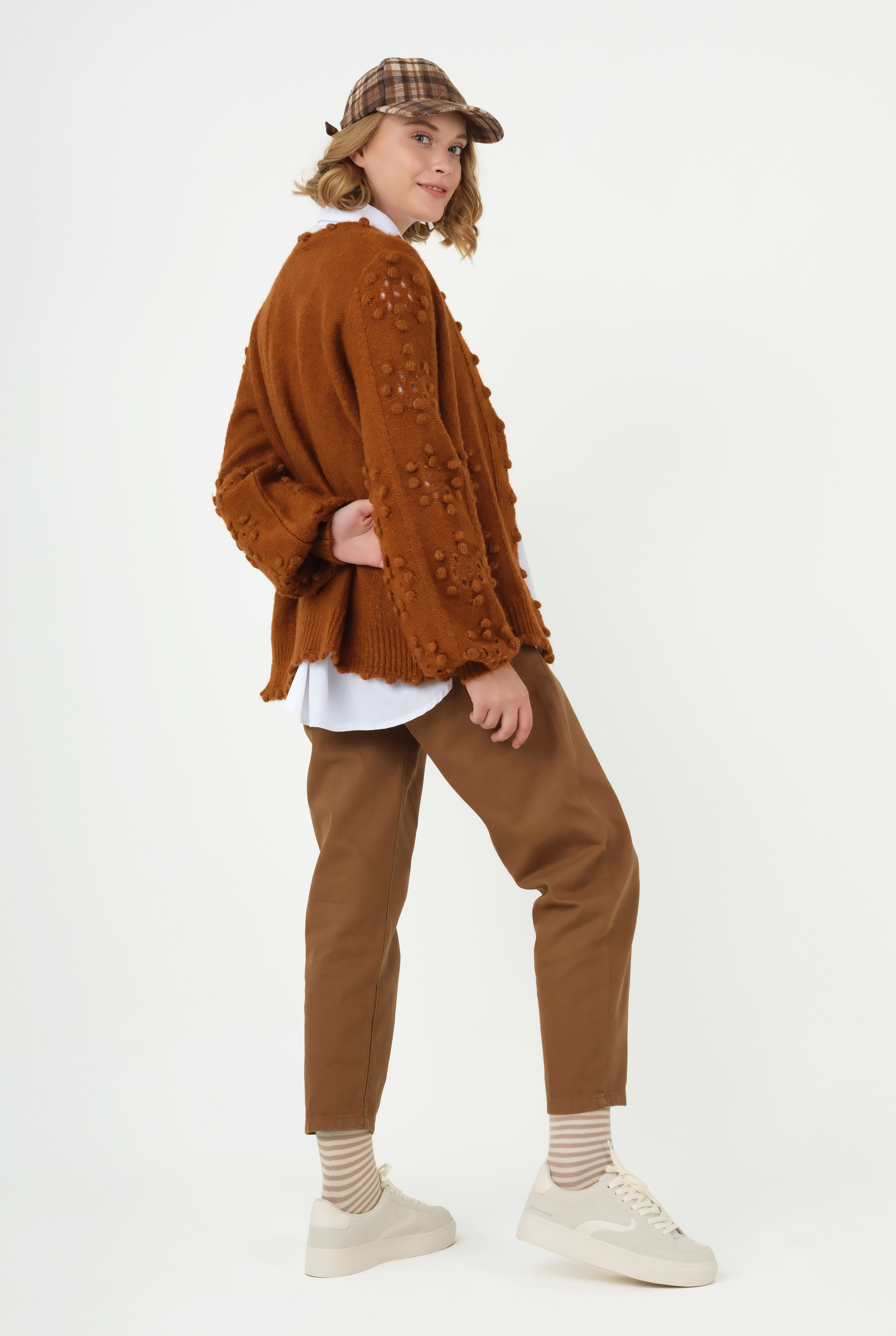 Chamomile Buttoned Cardigan Brown 
