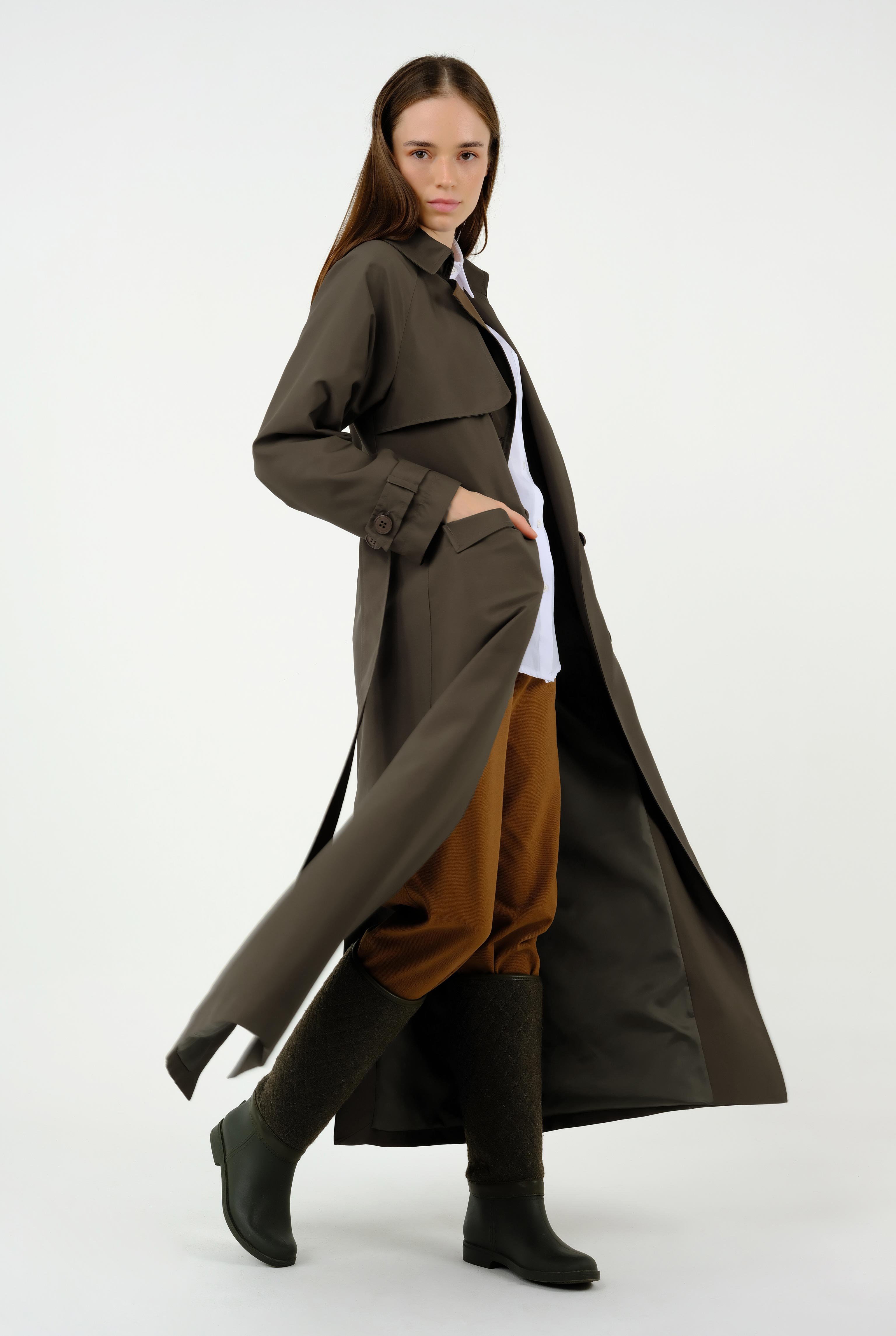 Raglan Sleeve Liner Trench Coat Khaki