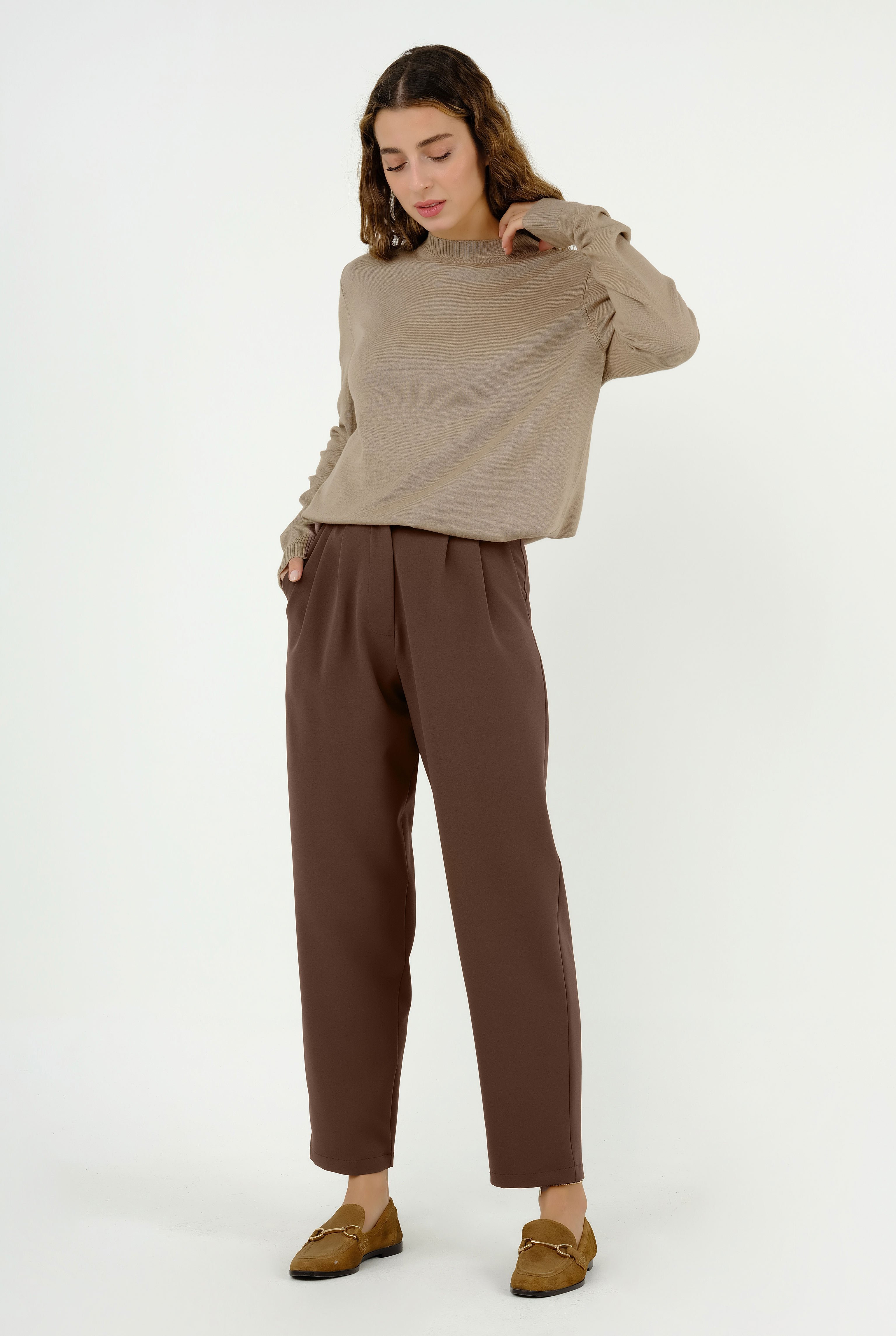 Carrot Fit Trouser Brown 