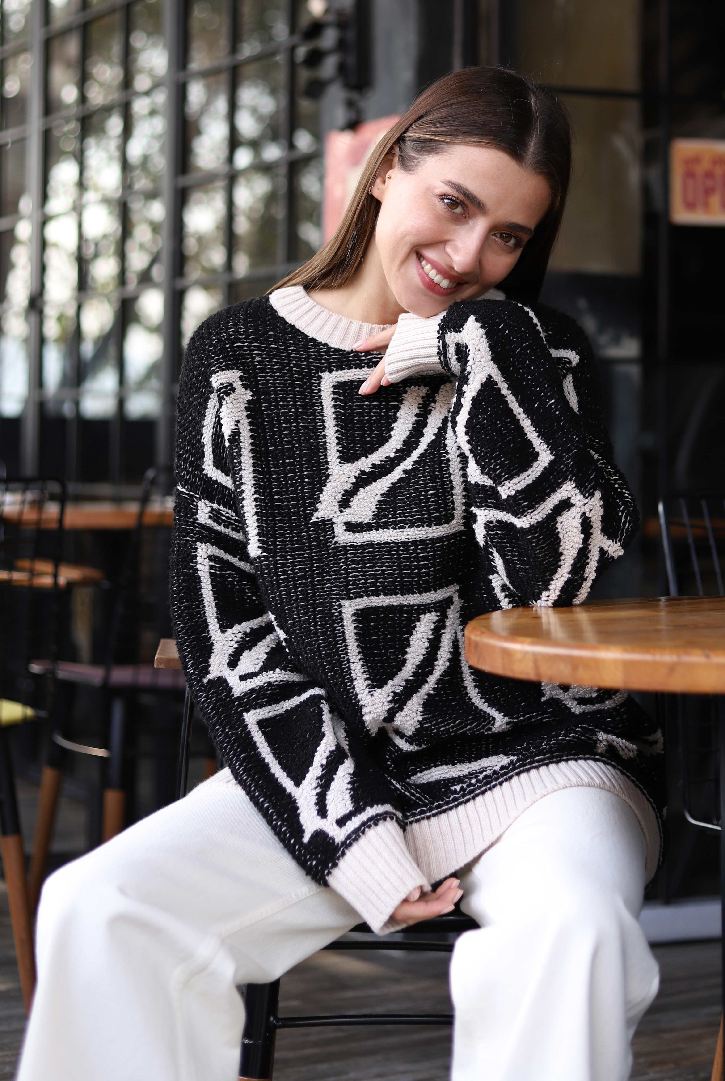 Square Patterned Sweater Black-Ecru 
