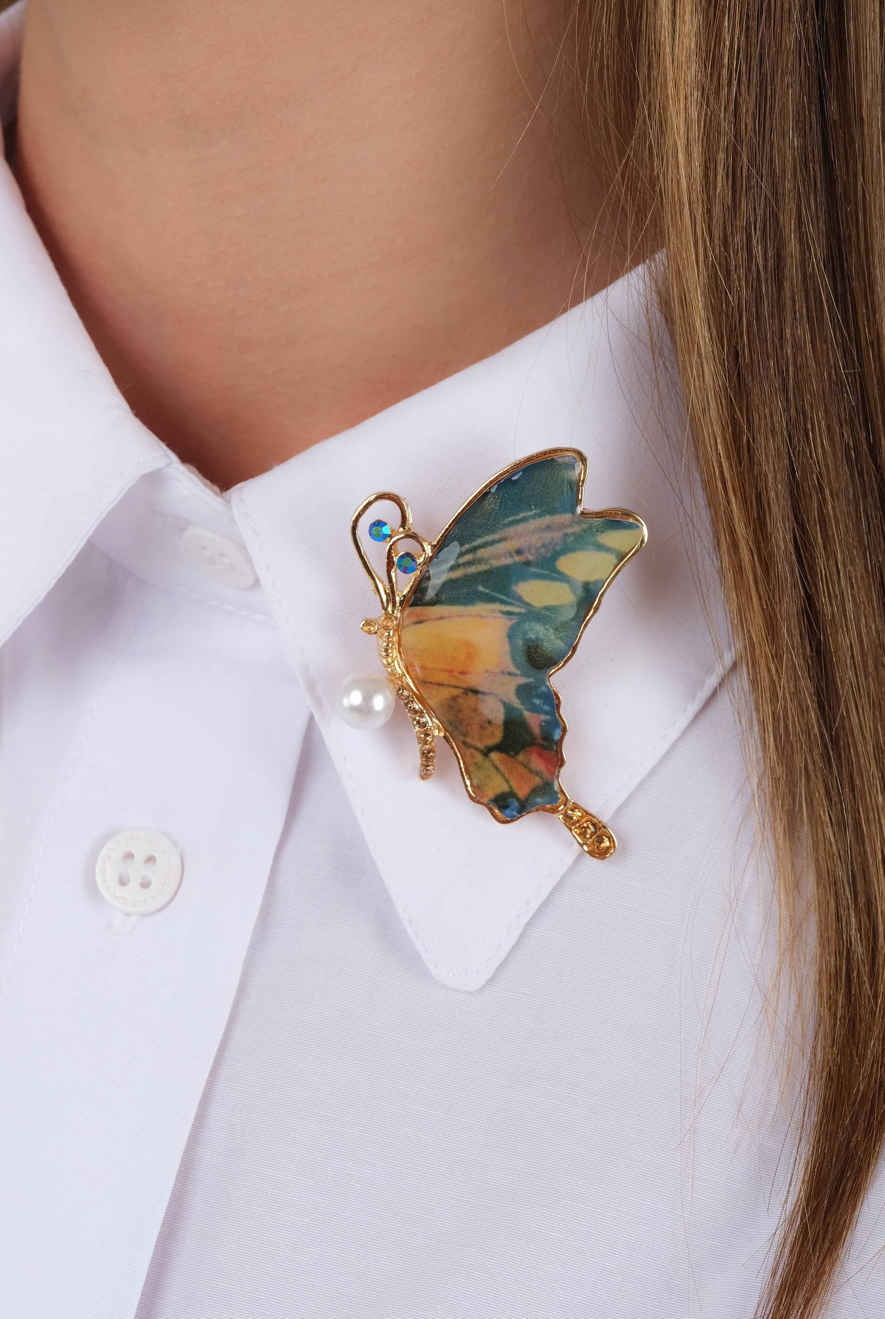 Pearl Detailed Butterfly Brooch 