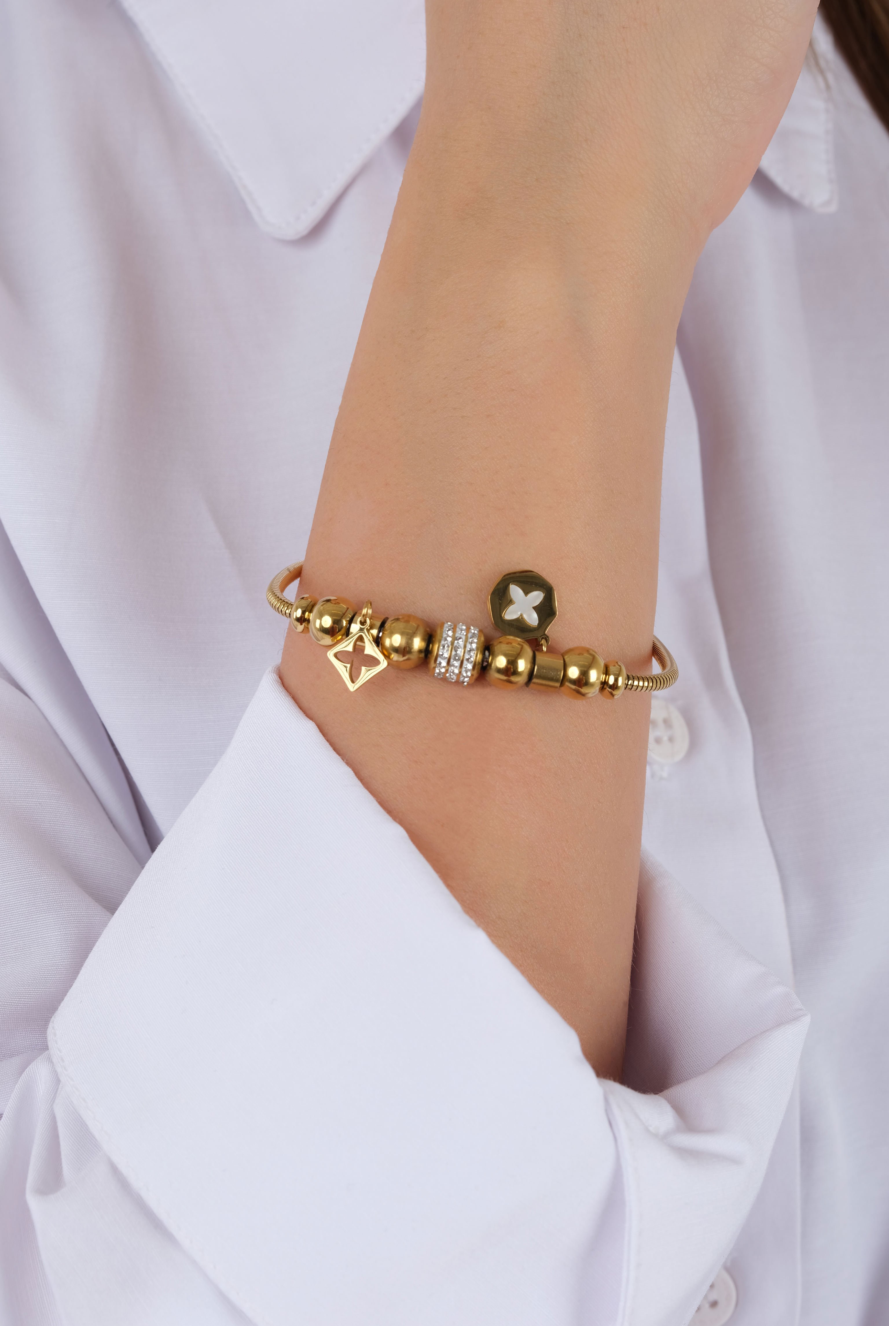 Clover Detailed Stone Chain Gold Bracelet