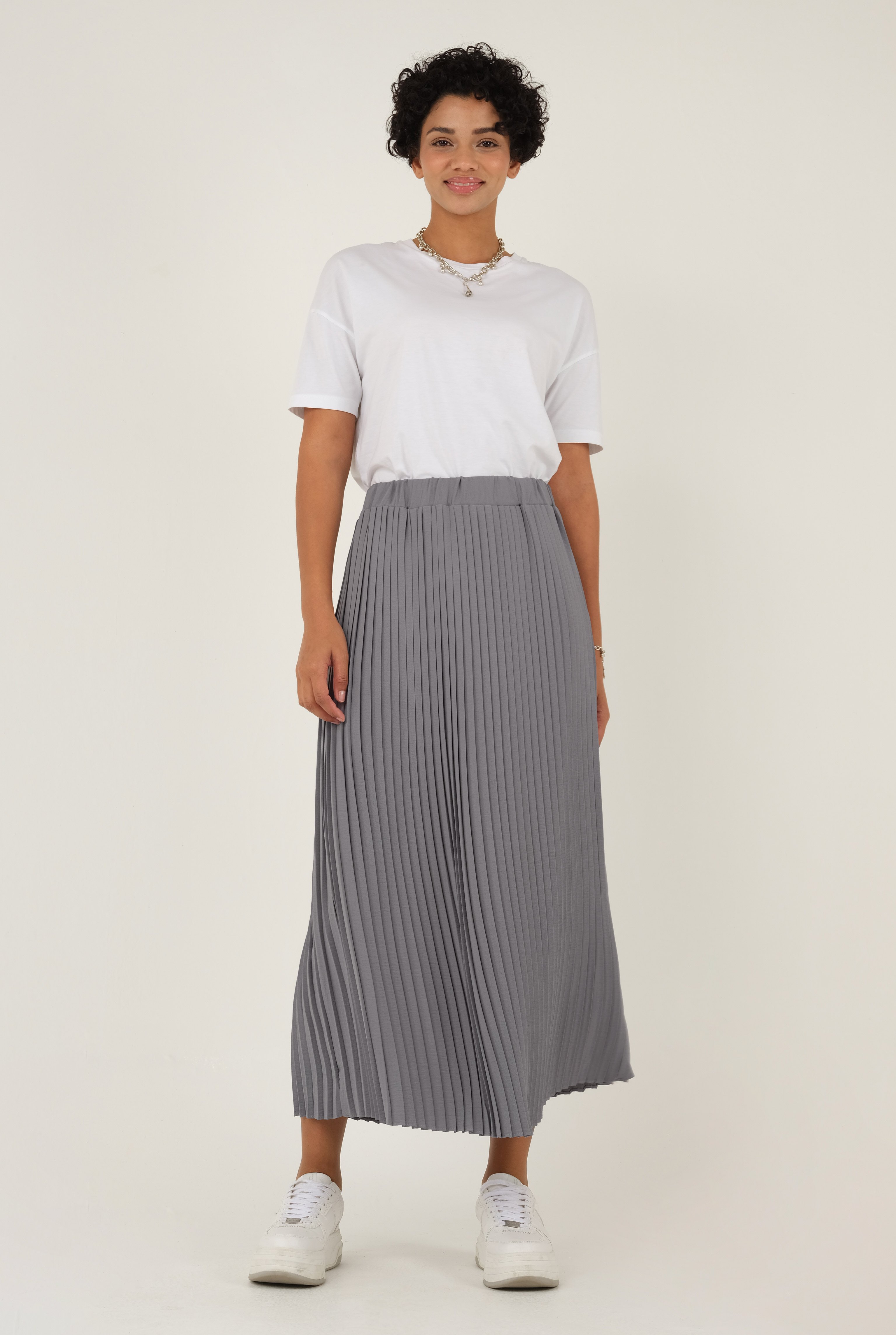 Pleated Skirt Gray
