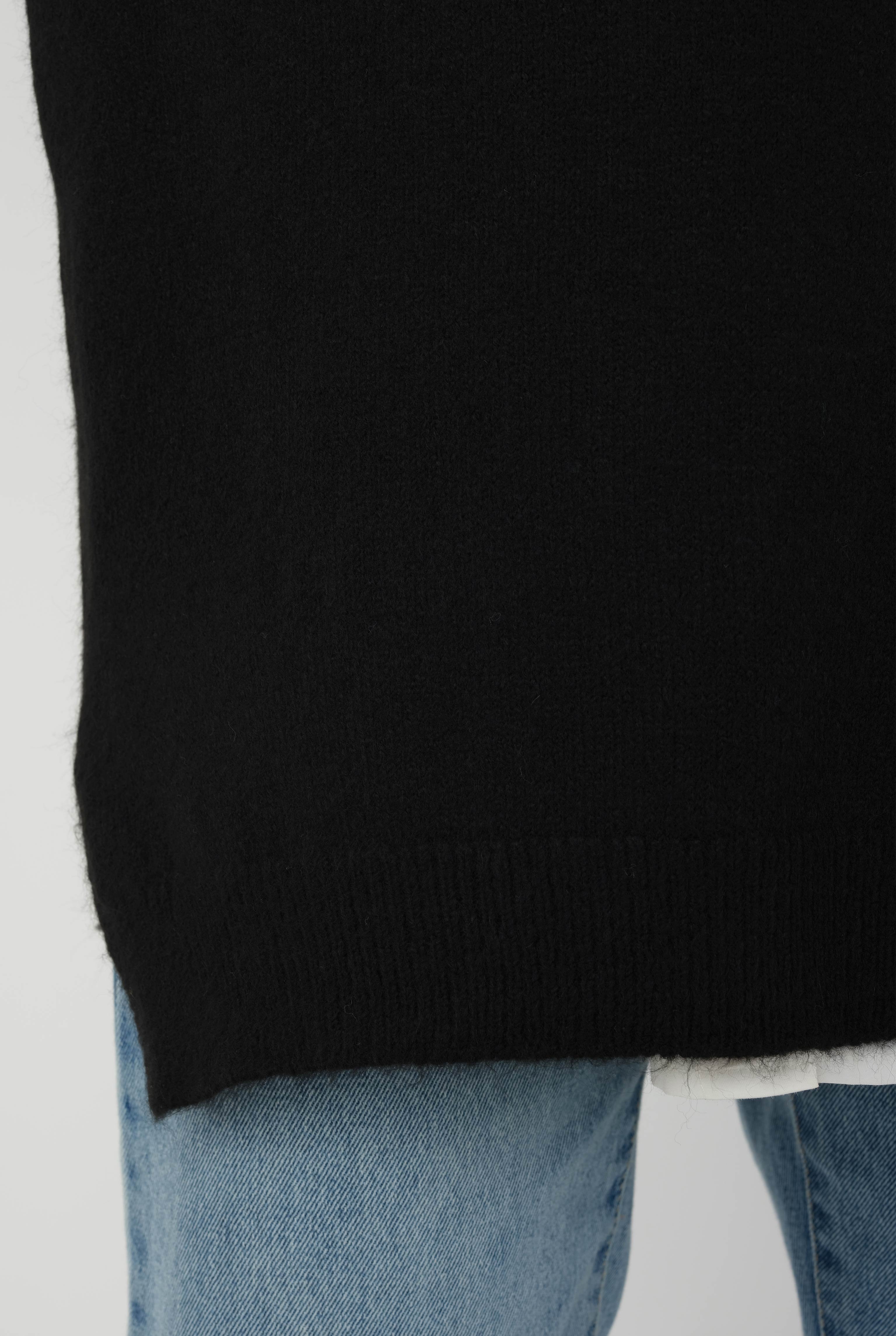 V Collared Sweater Black 