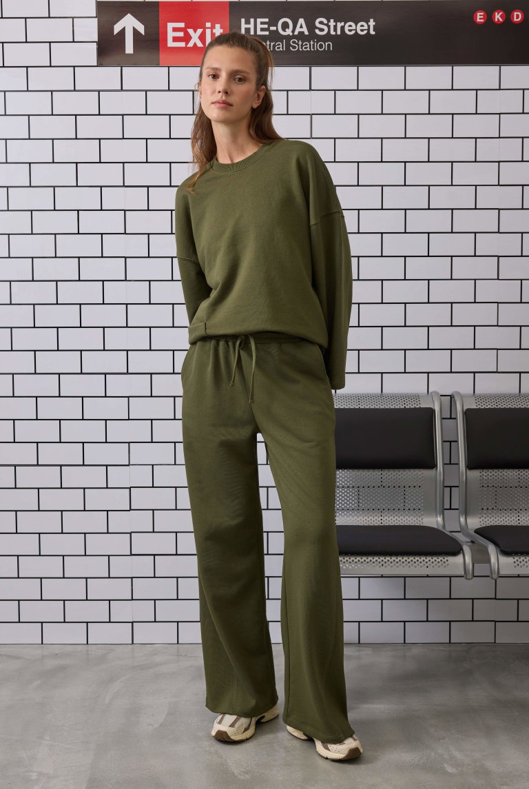 Ribbed Relaxed Fit Trousers Moss Green - HE-QA