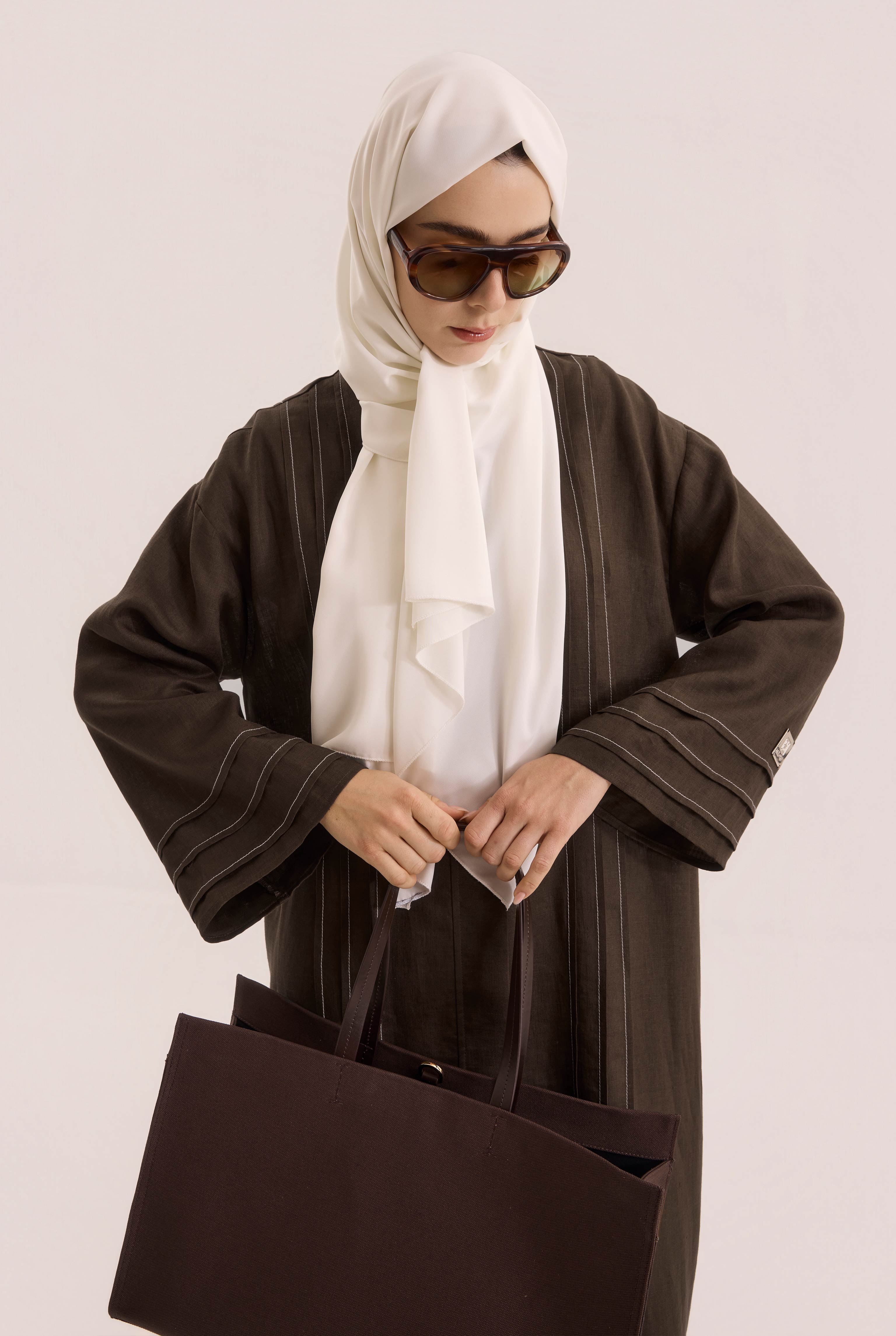 Kontrast Dikişli Abaya Acı Kahve - 3