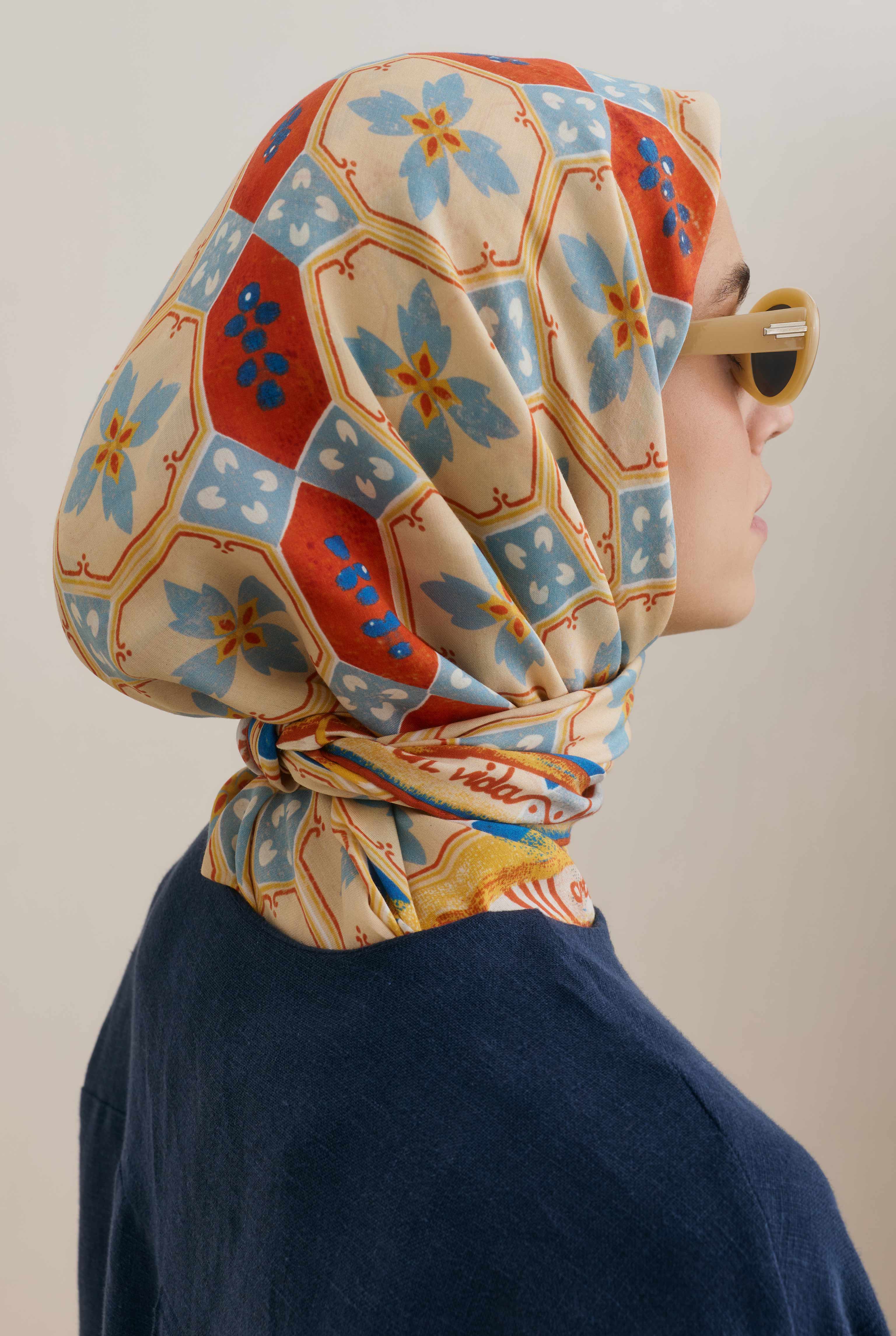 Azulejo Scarf Blue - 5