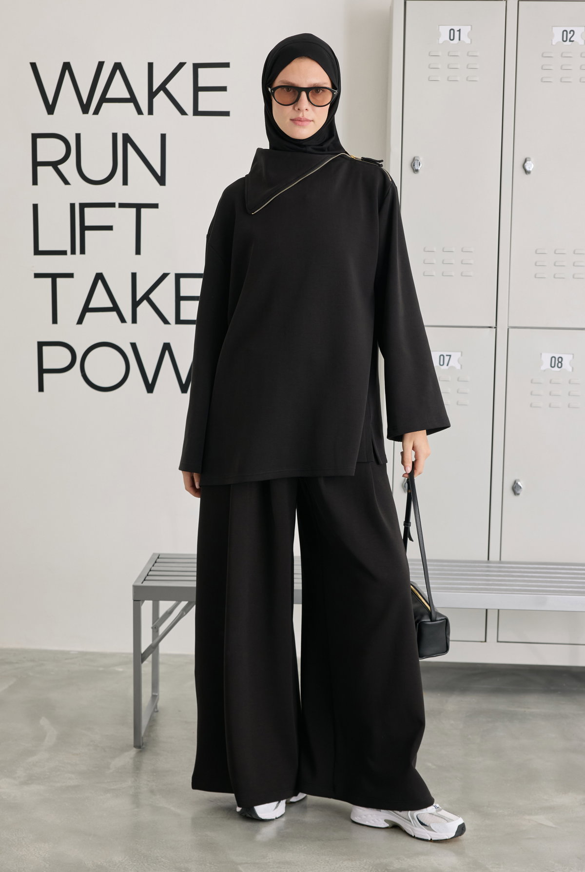 Fermuarlı Pera Modal Sweat Siyah - HE-QA