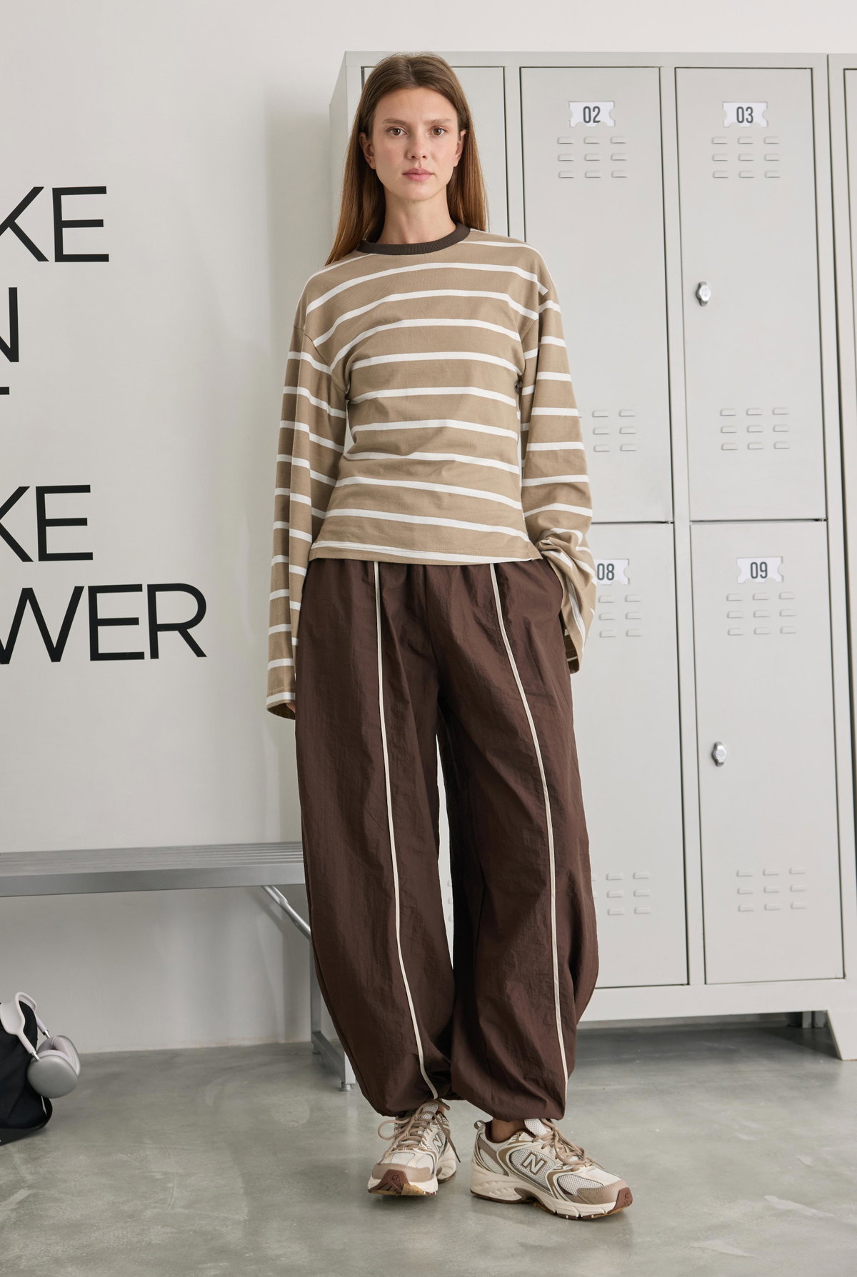 Technical Pants with Piping Detail Brown - HE-QA