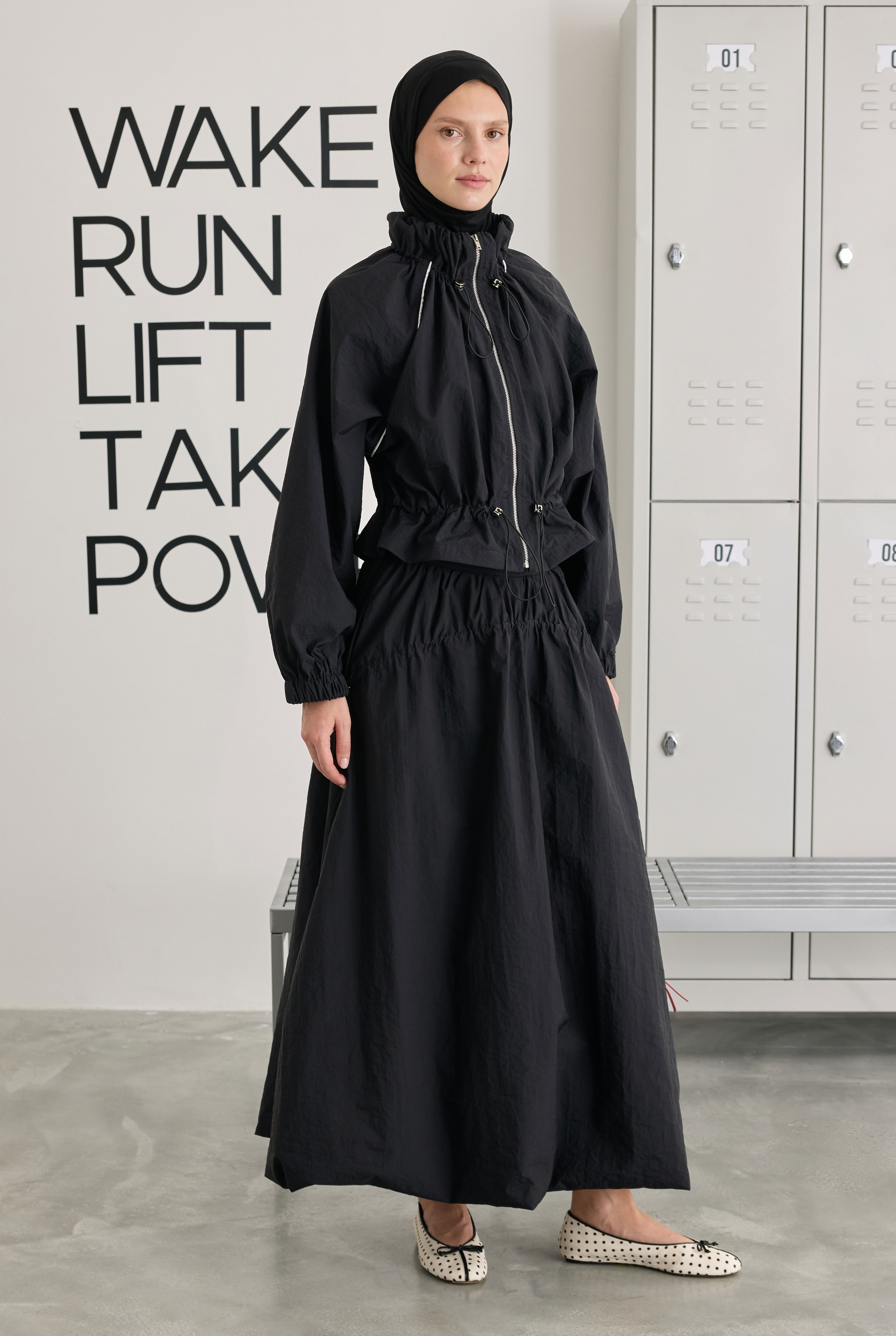 Yakası Büzgülü Teknik Ceket Siyah - 4
