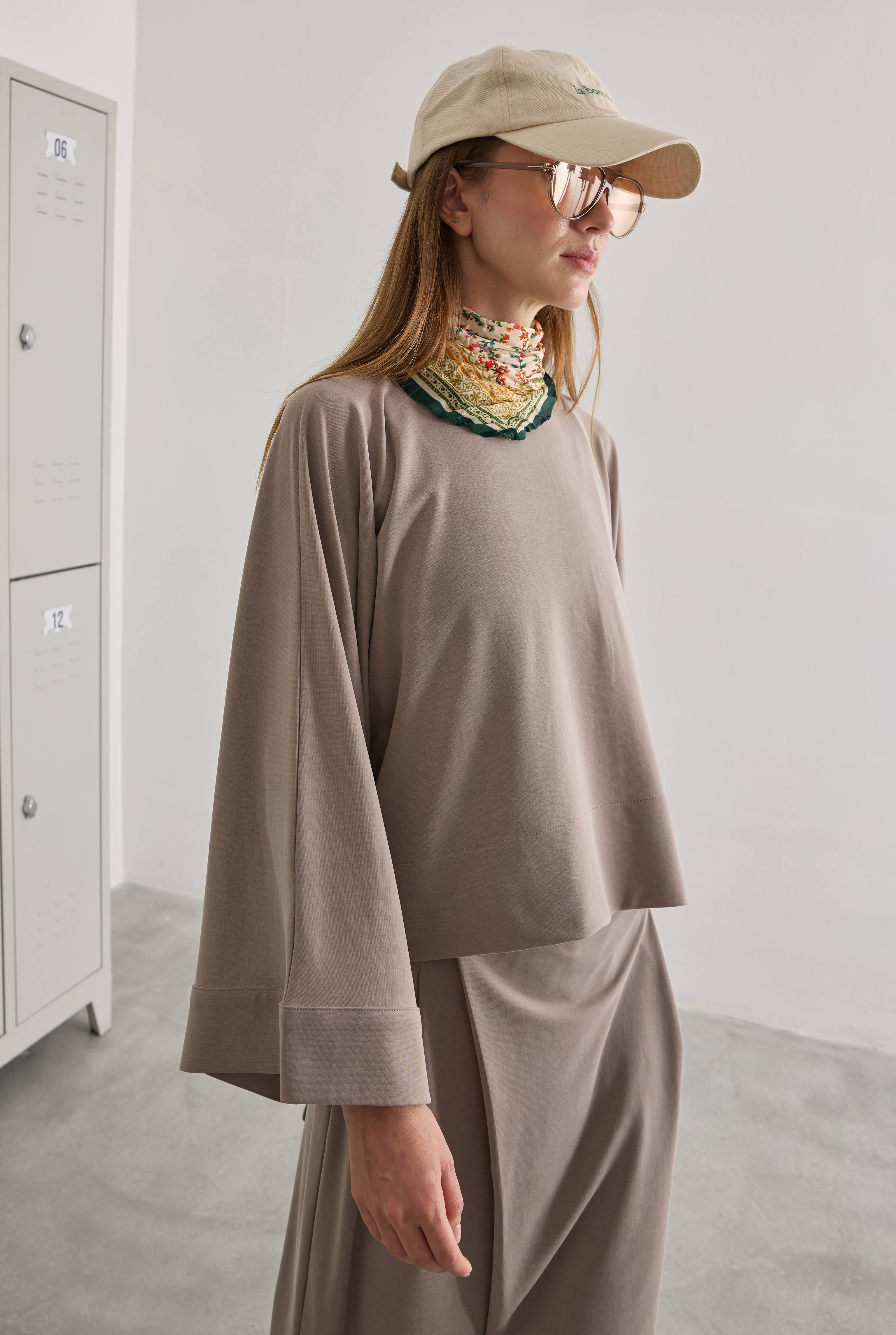 Lidya Batwing Sweatshirt Dark Mink - 3