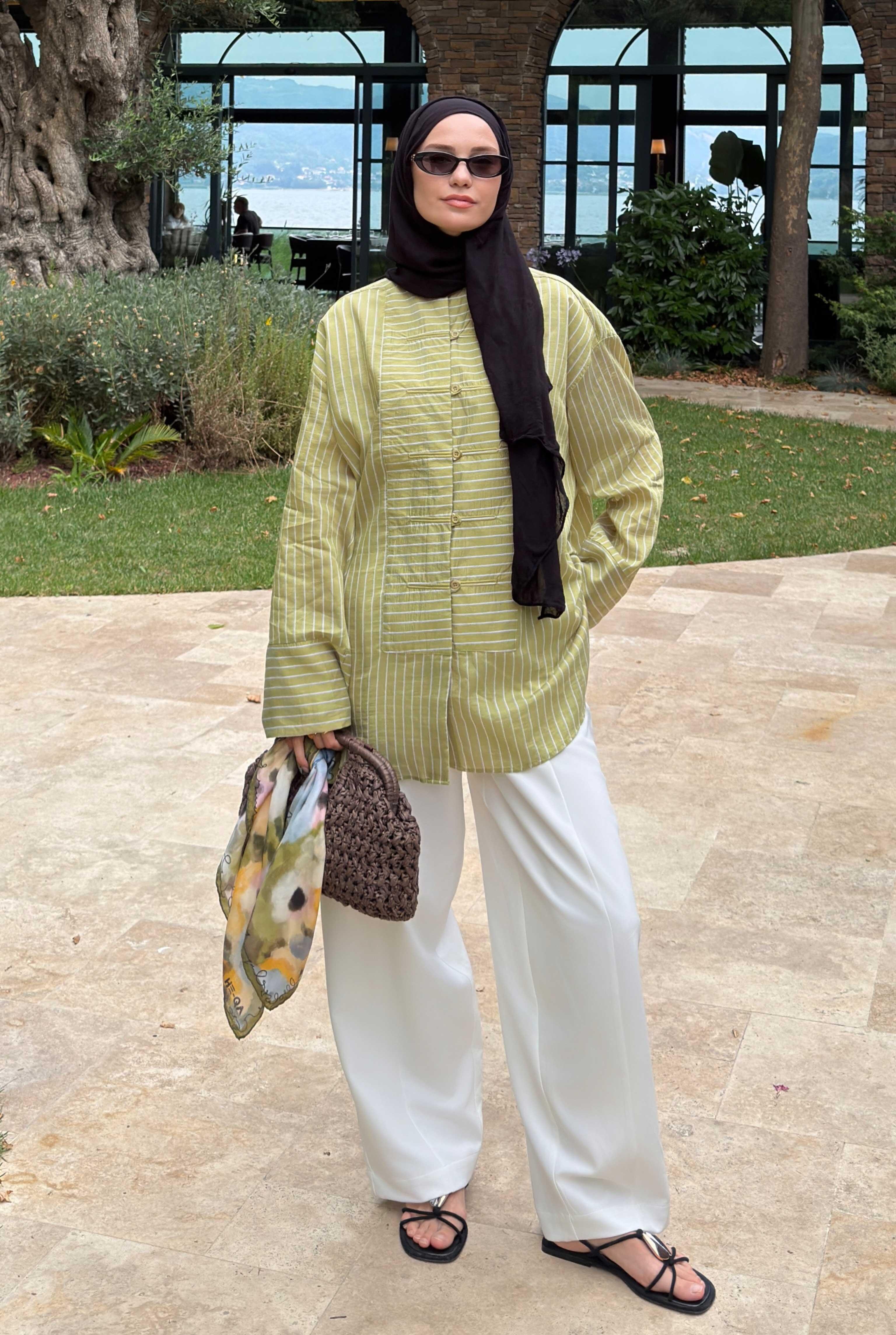 LOOK1